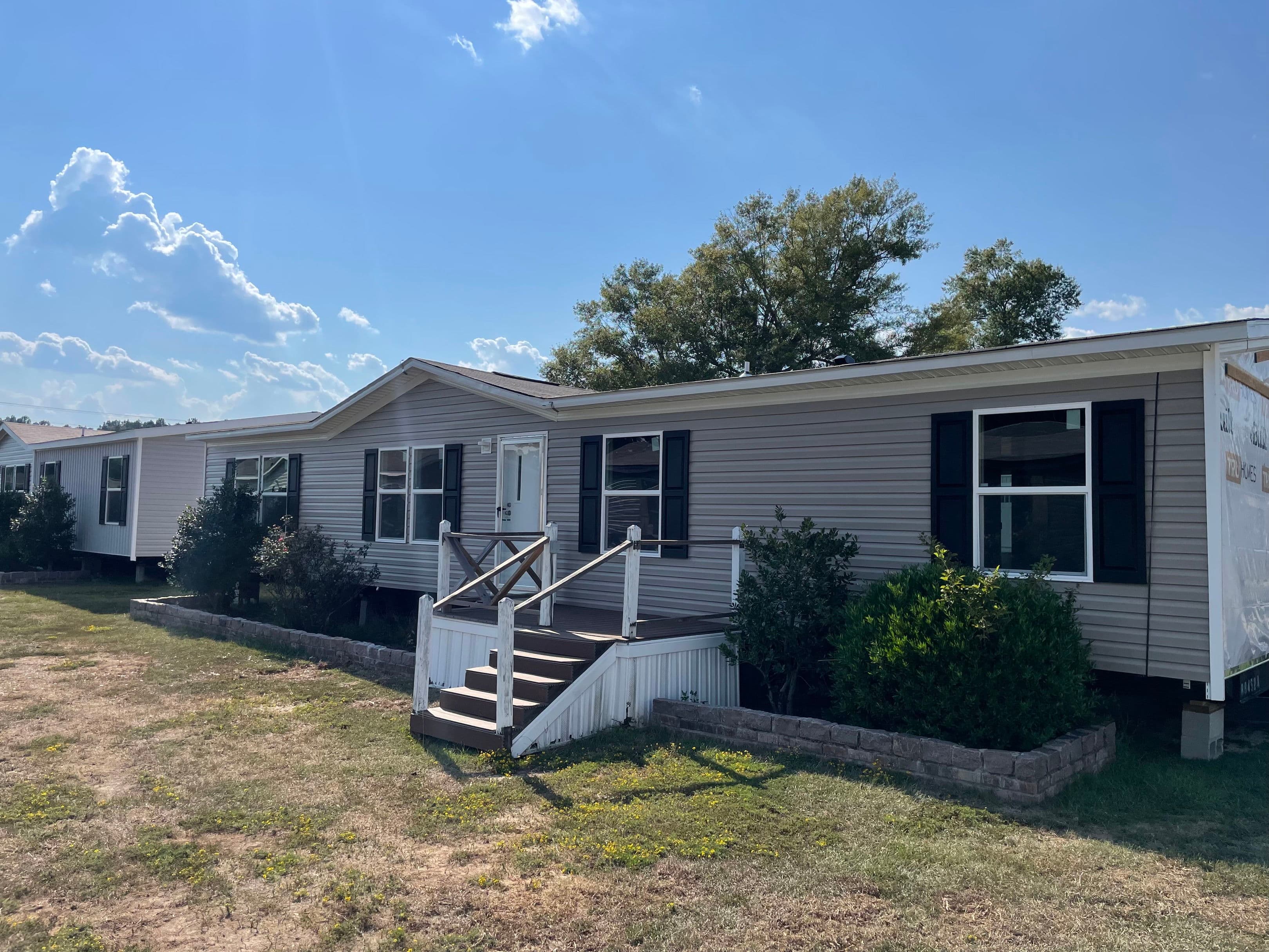 Marvel 4 (wind zone 2) elevation and exterior home features