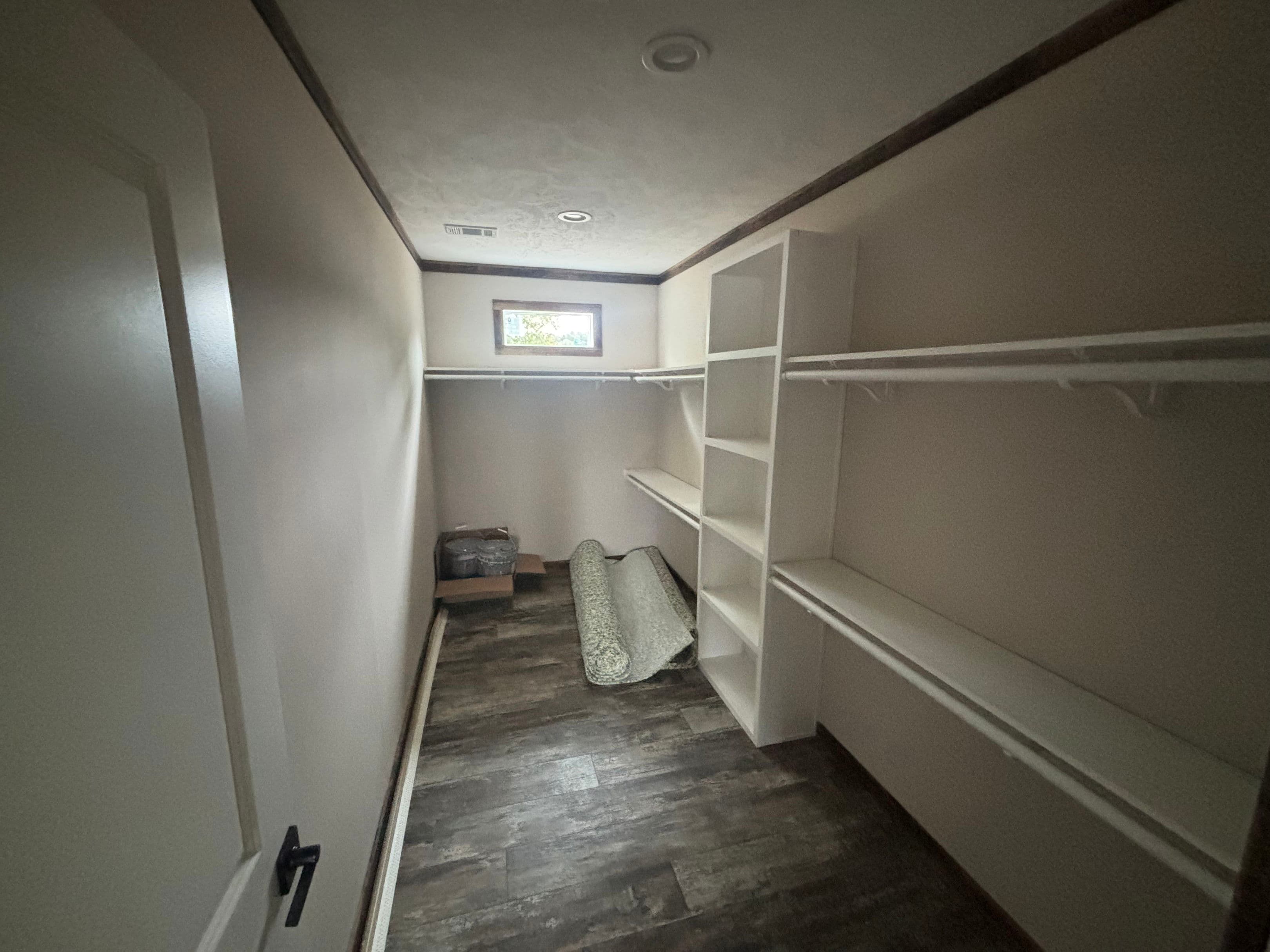 The jefferson bedroom home features