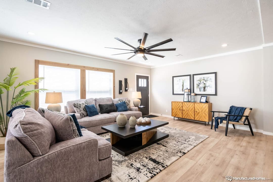 Shades creek interior home features