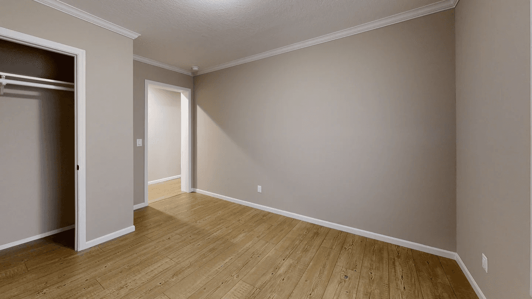Mclemore bedroom home features