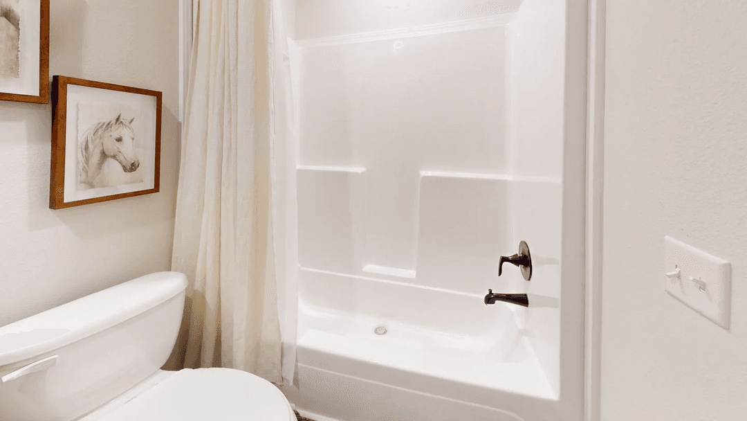 Boujee lux bathroom home features