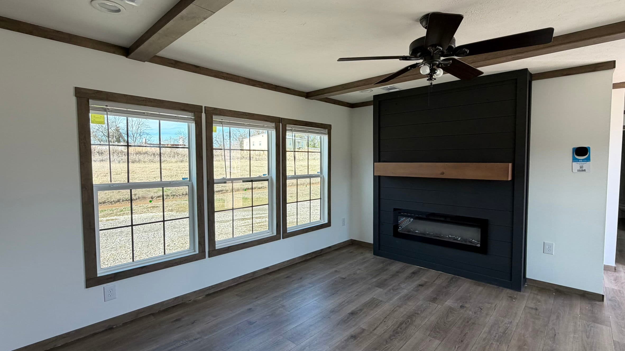 Annie interior home features