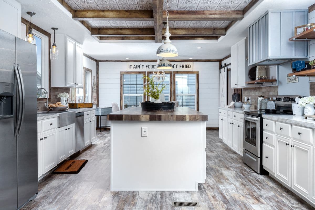 The liza jane kitchen home features