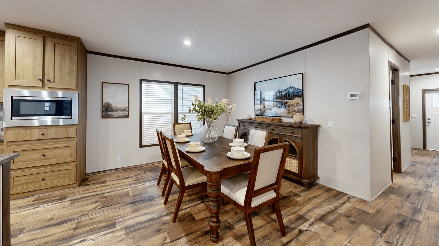 Mountain view interior and kitchen home features