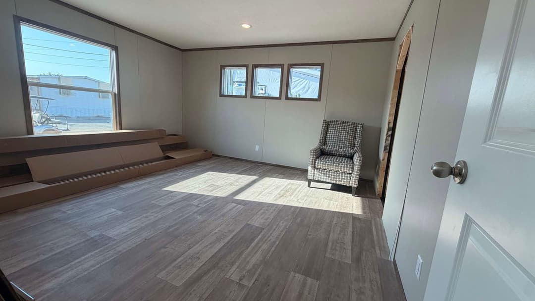 Summit bedroom home features