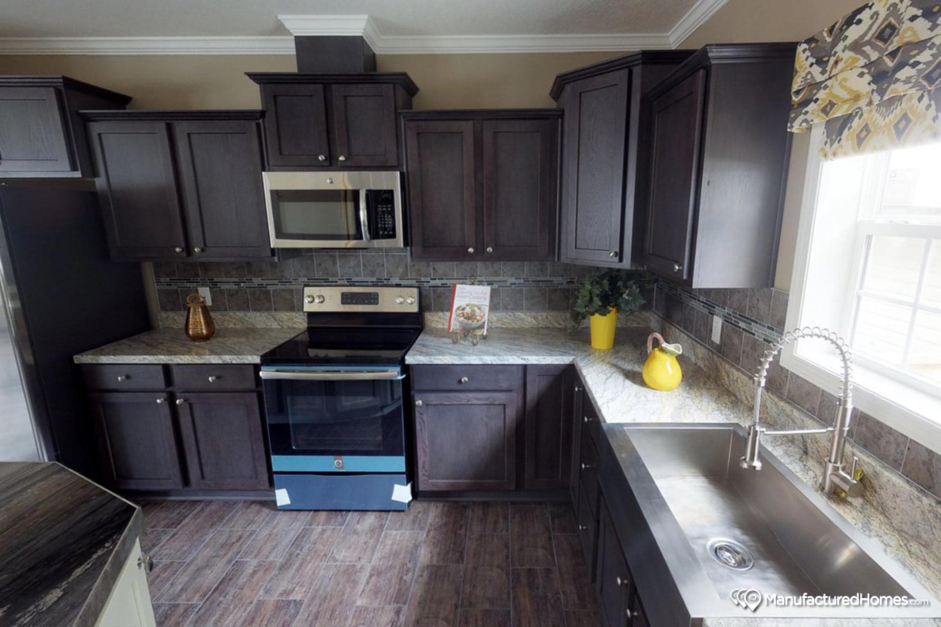 Independence kitchen home features