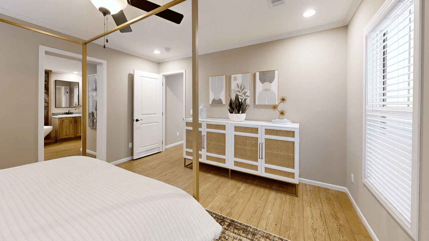 Mclemore bedroom home features