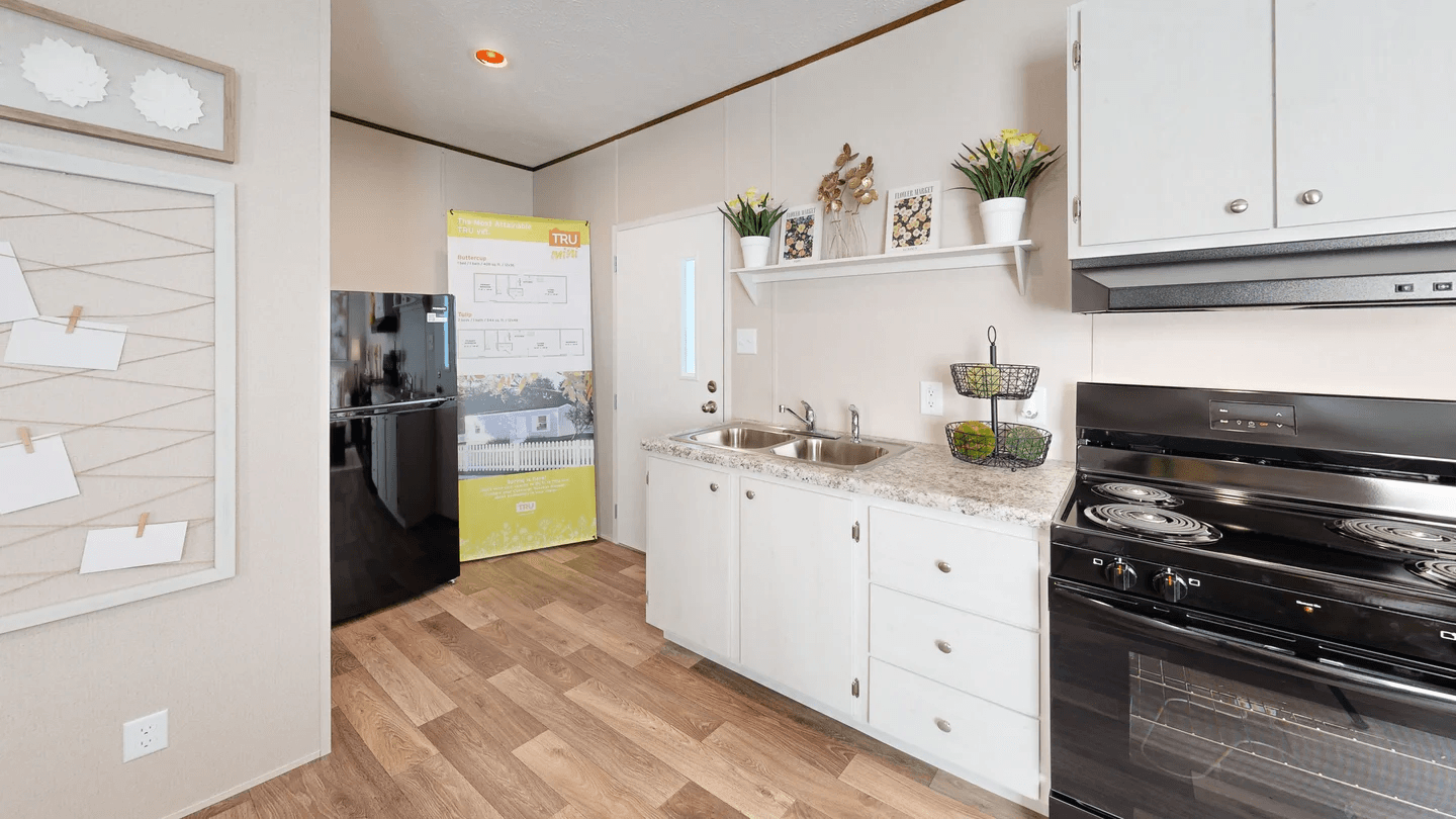 Buttercup (mini) kitchen home features