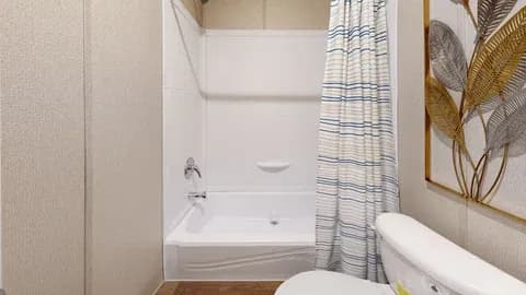 Aspen bathroom home features