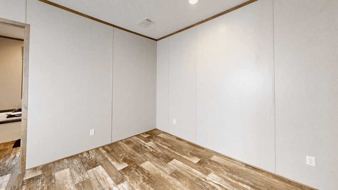 Riverhaven bedroom home features